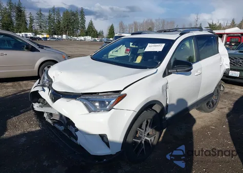 2018 Toyota Rav4 Se z USA, uszkodzony, nr VIN JTMJFREV3JJ227920